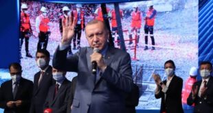 المعلق الاقتصادي التركي مصطفى رجب إرسين، إن التصدير إلى روسيا بات كابوسا لرجال الأعمال الأتراك بسبب العقوبات